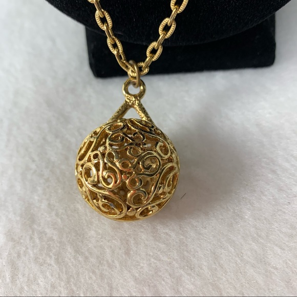 Gold Tone Necklace Cage Pendent - Picture 2 of 4